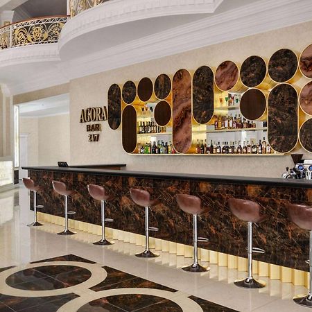 Hotel Ramada By Wyndham Shymkent Exterior foto